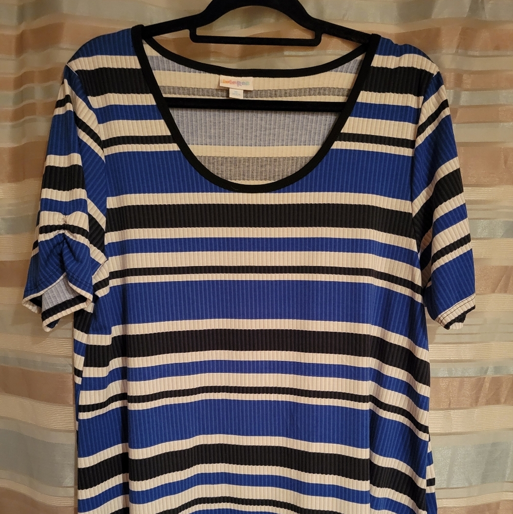 5/7 50% off bundles this week!  Morgan tee